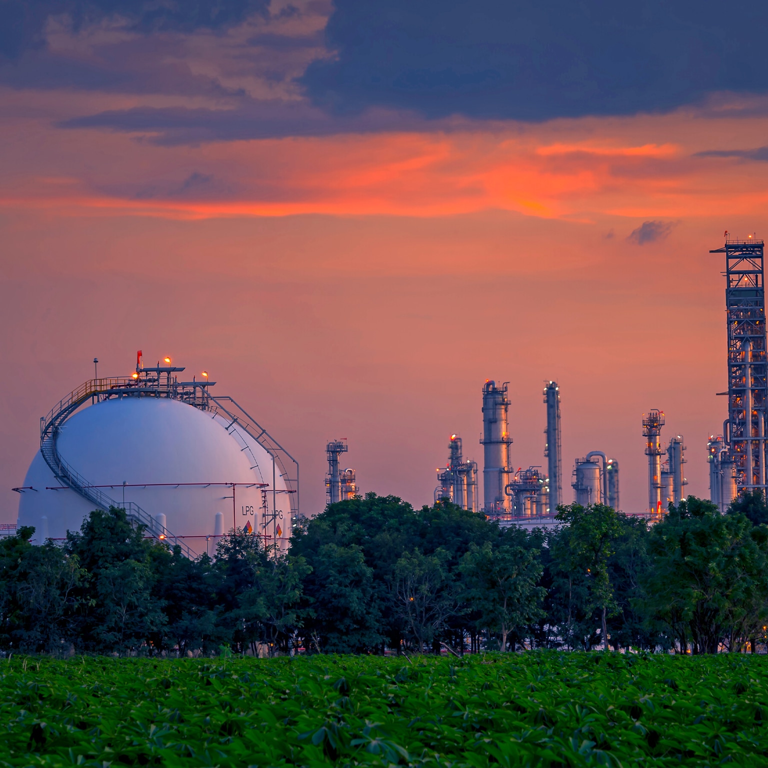 The petrochemical industry is a vital part of the global economy, producing a wide range of products used in everything from plastics to fertilizers to pharmaceuticals. In this blog post, we'll provide a comprehensive overview of the petrochemical industry, covering everything from its history and importance to its key trends and challenges.